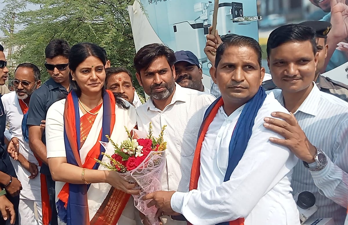 Raebareli News: महागठबंधन के नेता फैला रहे अराजकता
