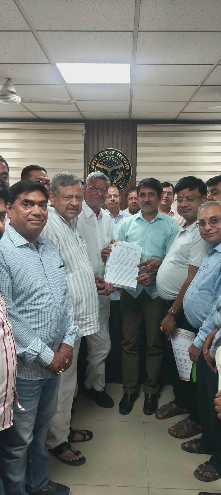 Agra News: जीएसटी सर्वे पर लगे रोक, व्यापारी बोले- उत्पीड़न नहीं करेंगे बर्दाश्त