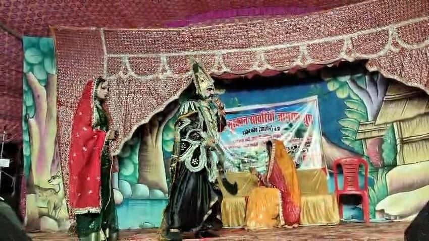 Etawah News: सीता खोज और लंका दहन के बाद पंडाल गूंजे श्रीराम के जयकारे