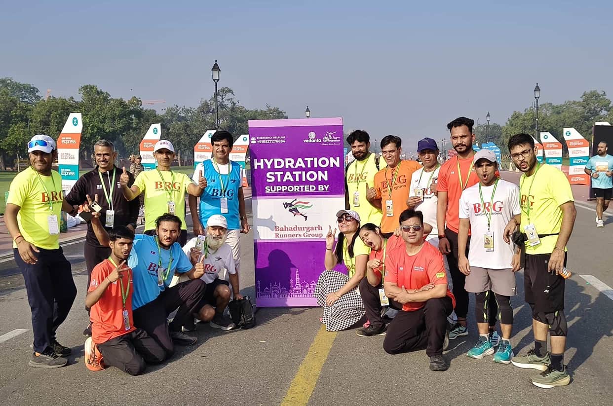 250 runners from BRG participated in the Delhi Half Marathon, while 100 members provided water service.