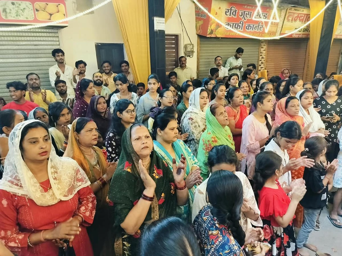 Bahraich News: मां कालरात्रि की हुई पूजा, लगे जयकारे