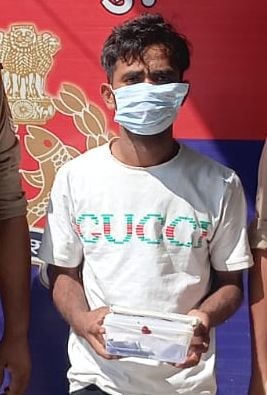 Hapur News: दो घरों में चोरी का खुलासा, आरोपी गिरफ्तार