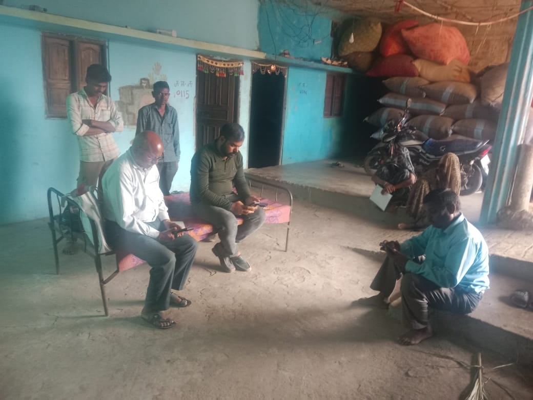 पटवारी पहुंच रहे गांव गांव
