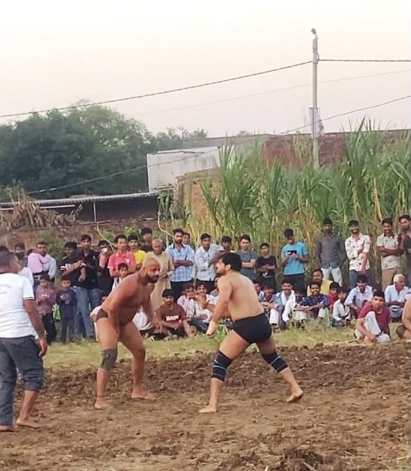 Meerut News: दंगल में सोनू त्यागी ने पंजाब के जग्गा को दी पटखनी