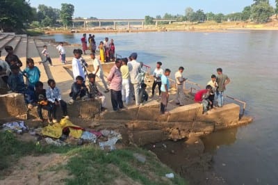 Ambikapur: Teen Drowns at Ramanujganj Chhath Ghat While Bathing; Family Had Come to Sell Balloons at Fair