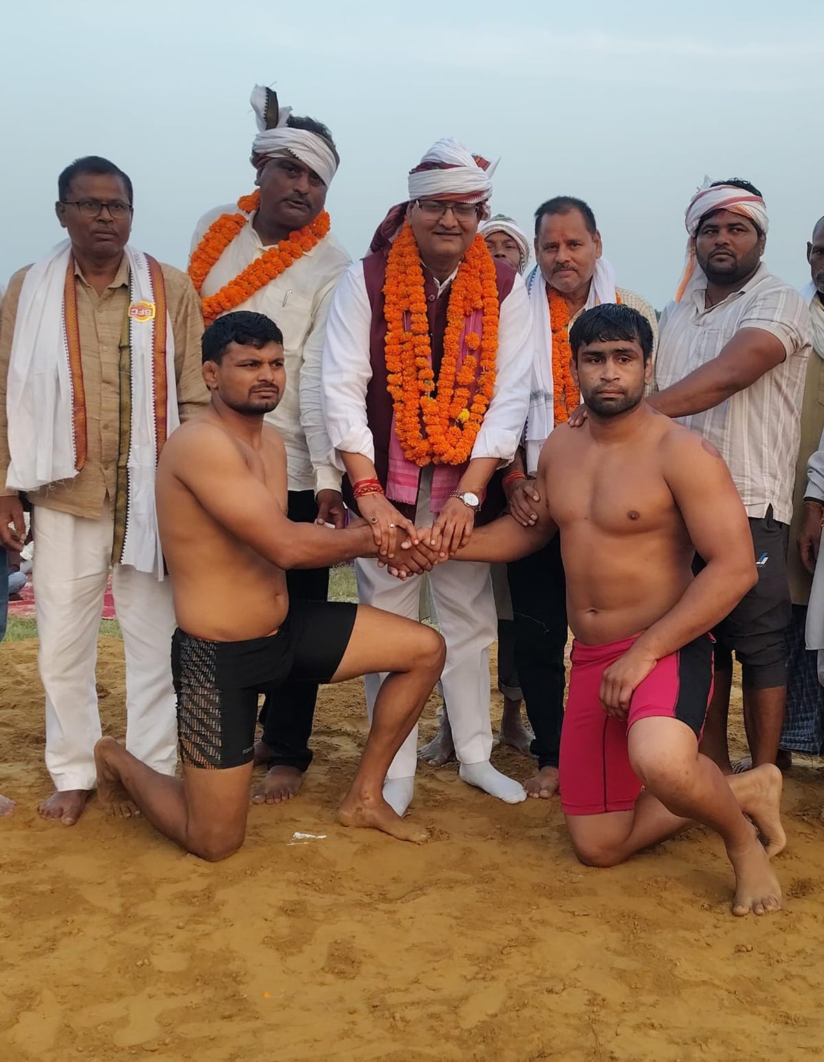 Varanasi News: 7 घंटे का दंगल, हर दांव पर भारी पड़ा धोबिया पछाड़, चंदौली को चित कर काशी  विजेता