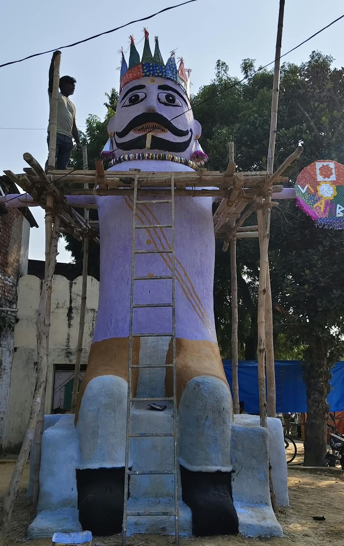 Raebareli News: आज 52 स्थानों पर चूर होगा रावण का दंभ