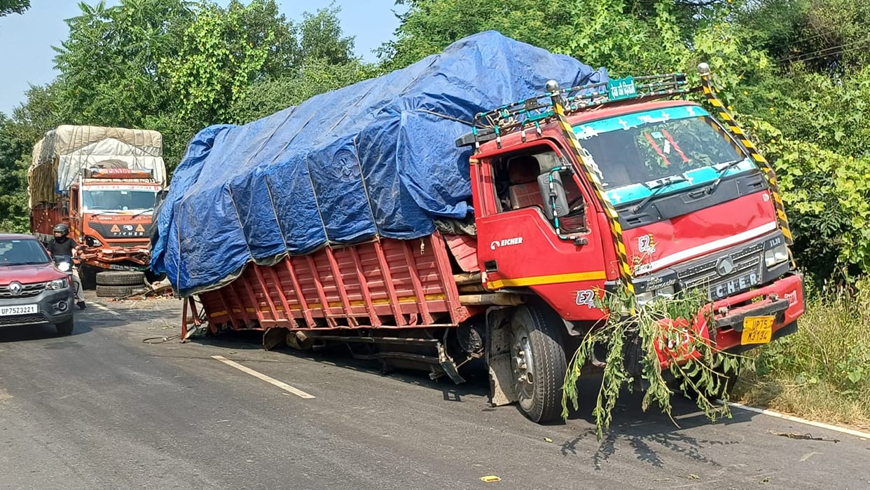 DCM truck crashes into car after axle breaks; sister-in-law and sister-in-law (husband's sister) injured