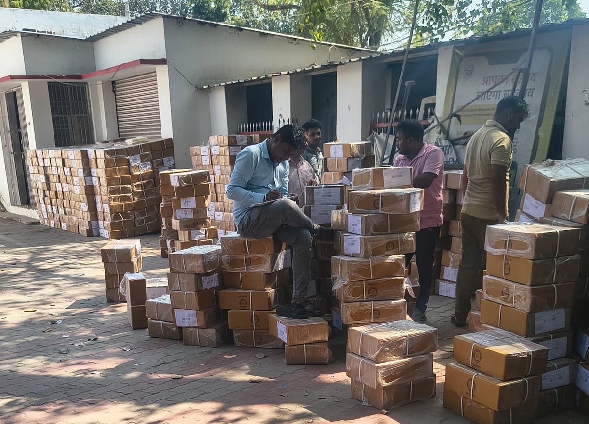 Bahraich News: पहुंची जनगणना किट, अधिकारियों के नाम आई खेप