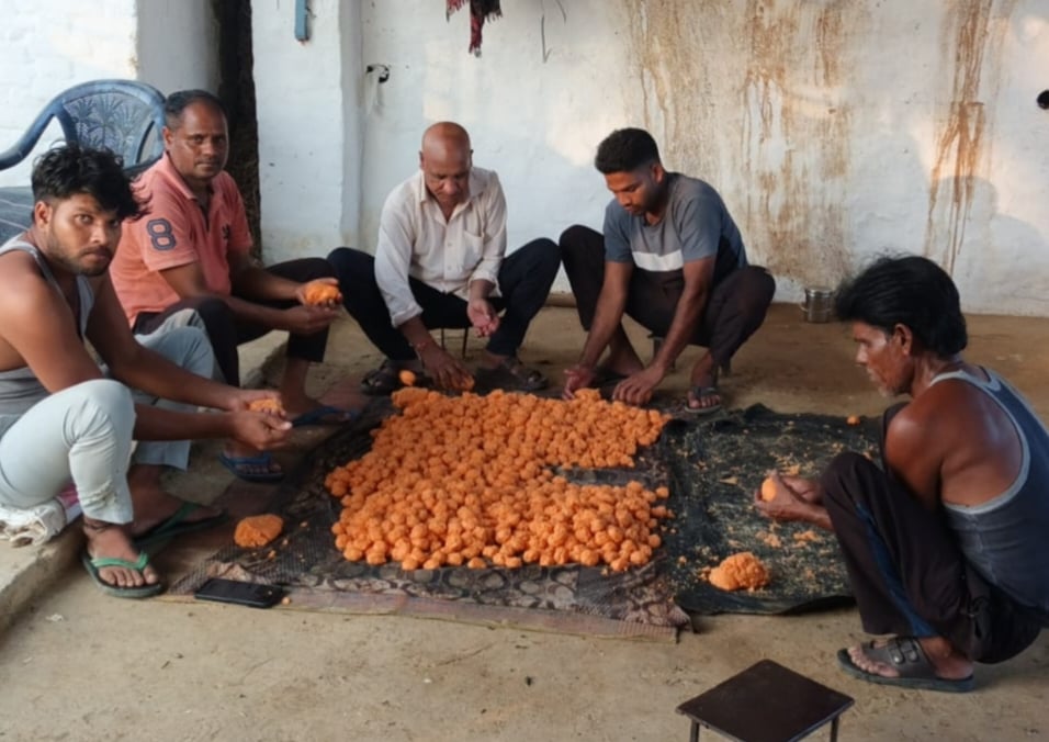 Bijnor News: मिठास और शुद्धता के लिए दूर-दूर तक मशहूर है नांगलसोती का गुड़