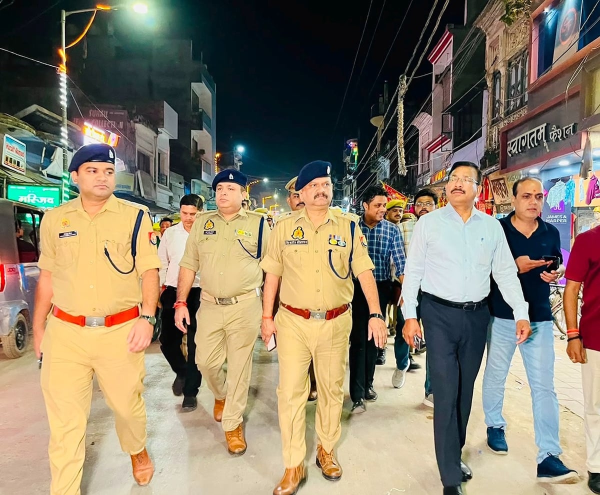 Bahraich News: विसर्जन जुलूस पर पैनी नजर, महराजगंज में सुरक्षा कड़ी