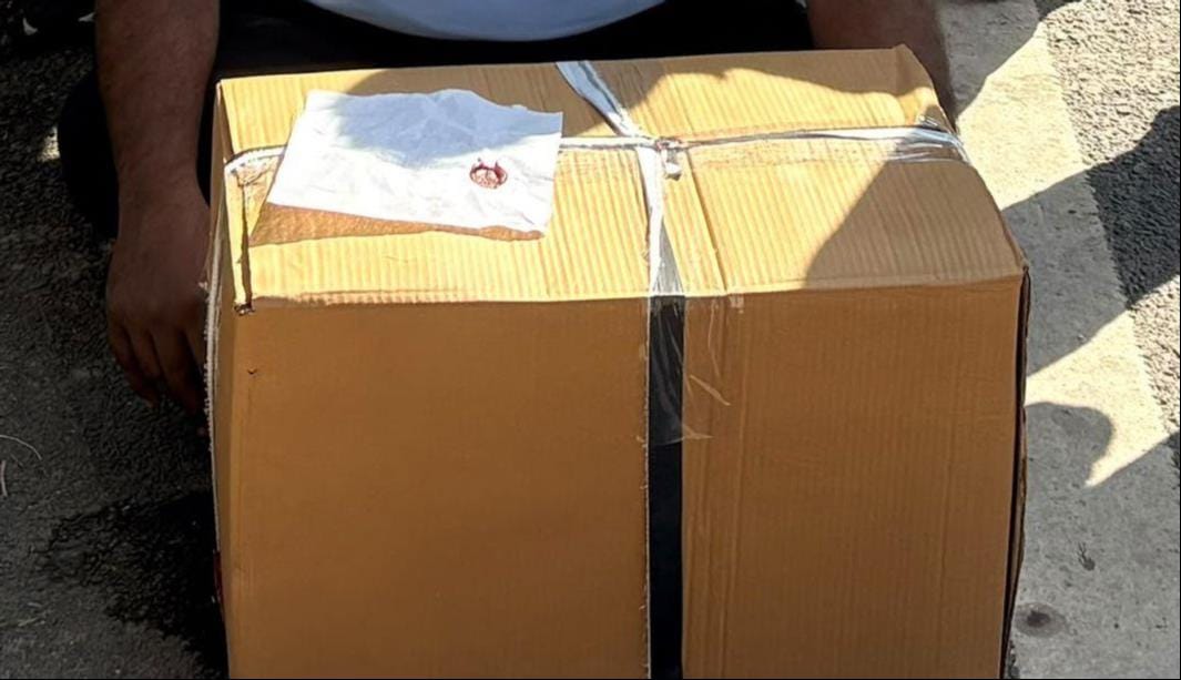 Driver speeds pickup truck through narrow lanes upon spotting police; arrested with 125 cartons of illegal firecrackers.