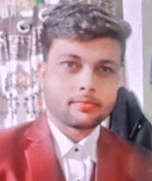 Budaun News: अज्ञात वाहन की टक्कर से बाइक सवार पंचायत सहायक की मौत