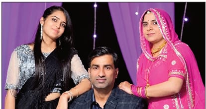 सिरसा ऐलनाबाद के व्यापारी भरत सिंह अपनी पत्नि और बेटी के साथ। फ़ाइल फोटो