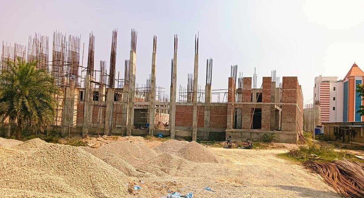 Shahjahanpur News: नगर निगम की चार बड़ी परियोजनाओं ने पकड़ी रफ्तार, जल्द मिलेगी करोड़ों की सौगात