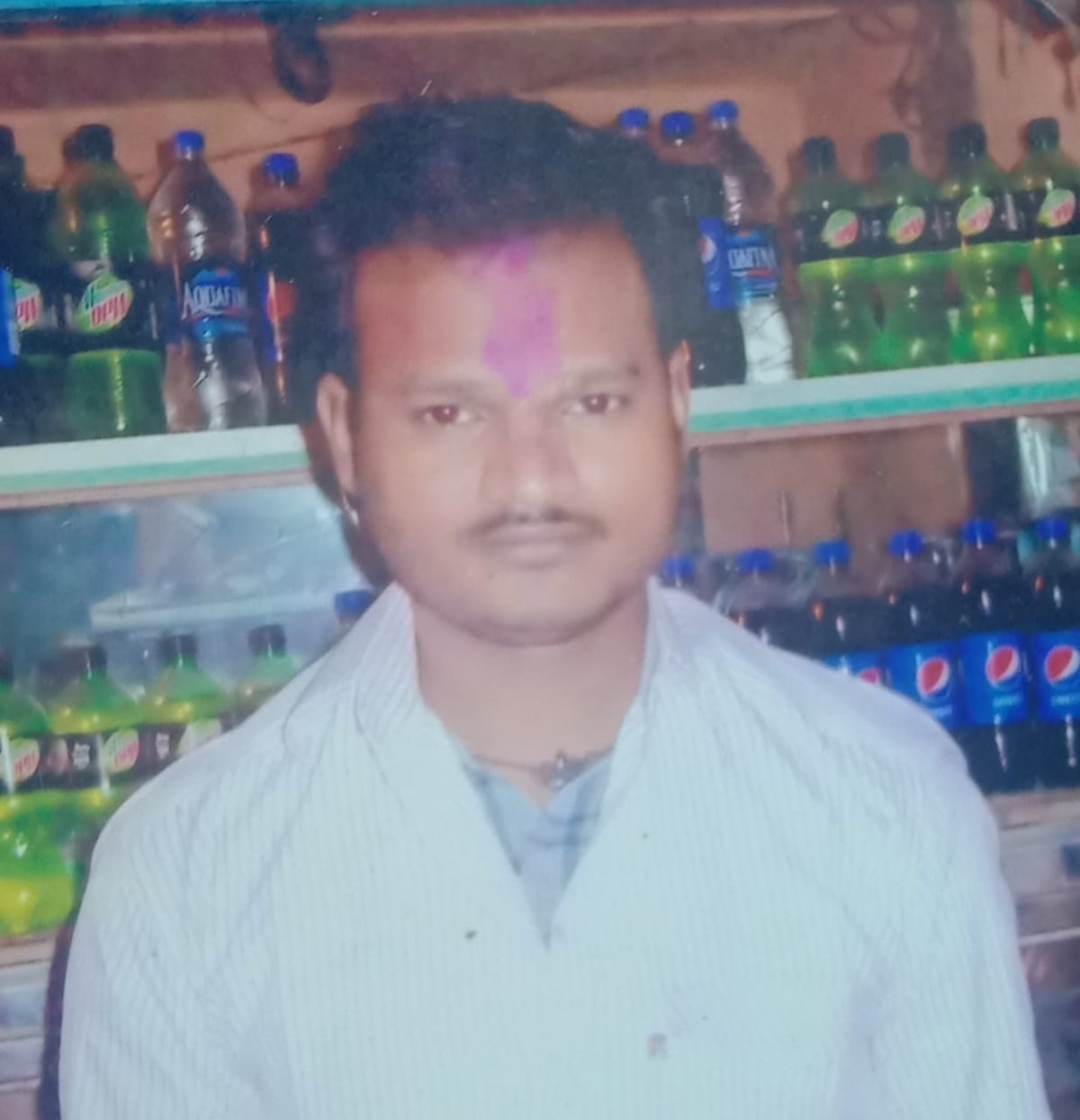 Ghazipur News: मायके जा रही वृद्धा की बाइक से गिरकर और कार की टक्कर से दुकानदार की मौत