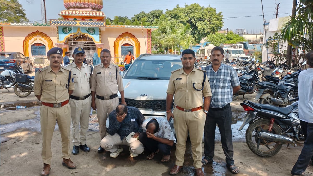 शहडोल: ब्यौहारी में नशीली कफ सिरप तस्करी का भंडाफोड़, 10.35 लाख का माल जब्त; कार जब्त कर दो को किया गिरफ्तार