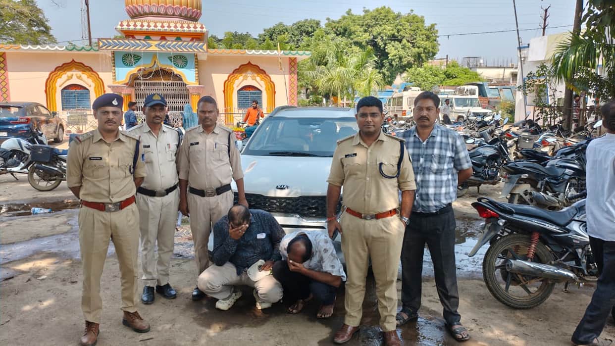 Smuggling of intoxicating cough syrup busted in Beohari; contraband worth ₹10.35 lakh seized
