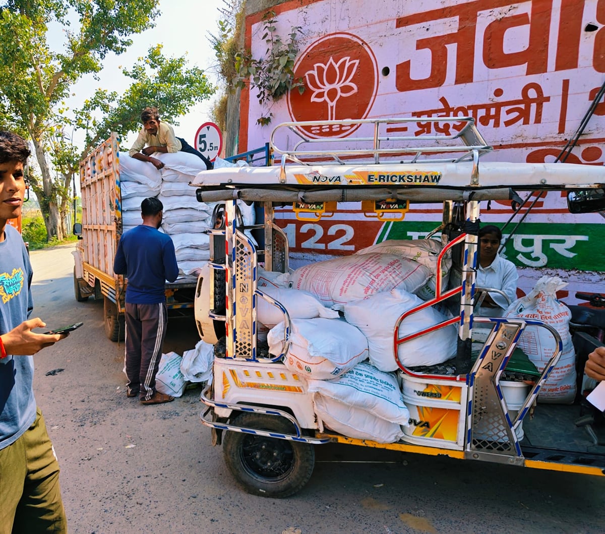 Bareilly News: जनगणना प्रशिक्षण से गायब रहे 14 प्रगणक, कार्रवाई की चेतावनी
