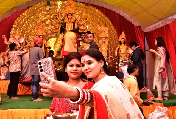 Lucknow News: लपटों में समाया रावण, राजधानी में गूंजा जय श्रीराम का जयघोष