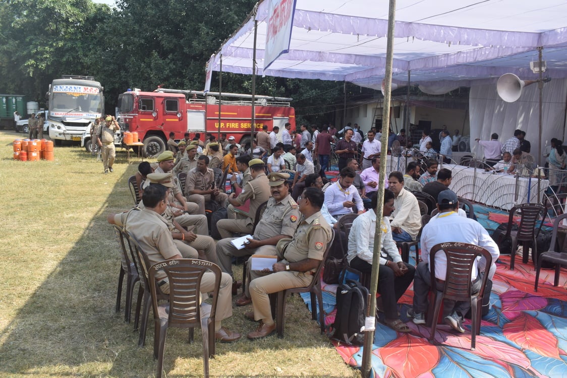 Jhansi News: स्नातक एमएलसी चुनाव आज, 10 जिलों में 2.64 लाख मतदाता