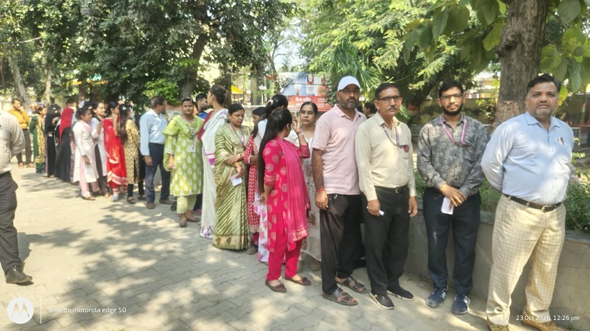 एमएलसी चुनाव : स्नातक में 39, शिक्षक वर्ग में 61.22 फीसदी पड़े मत