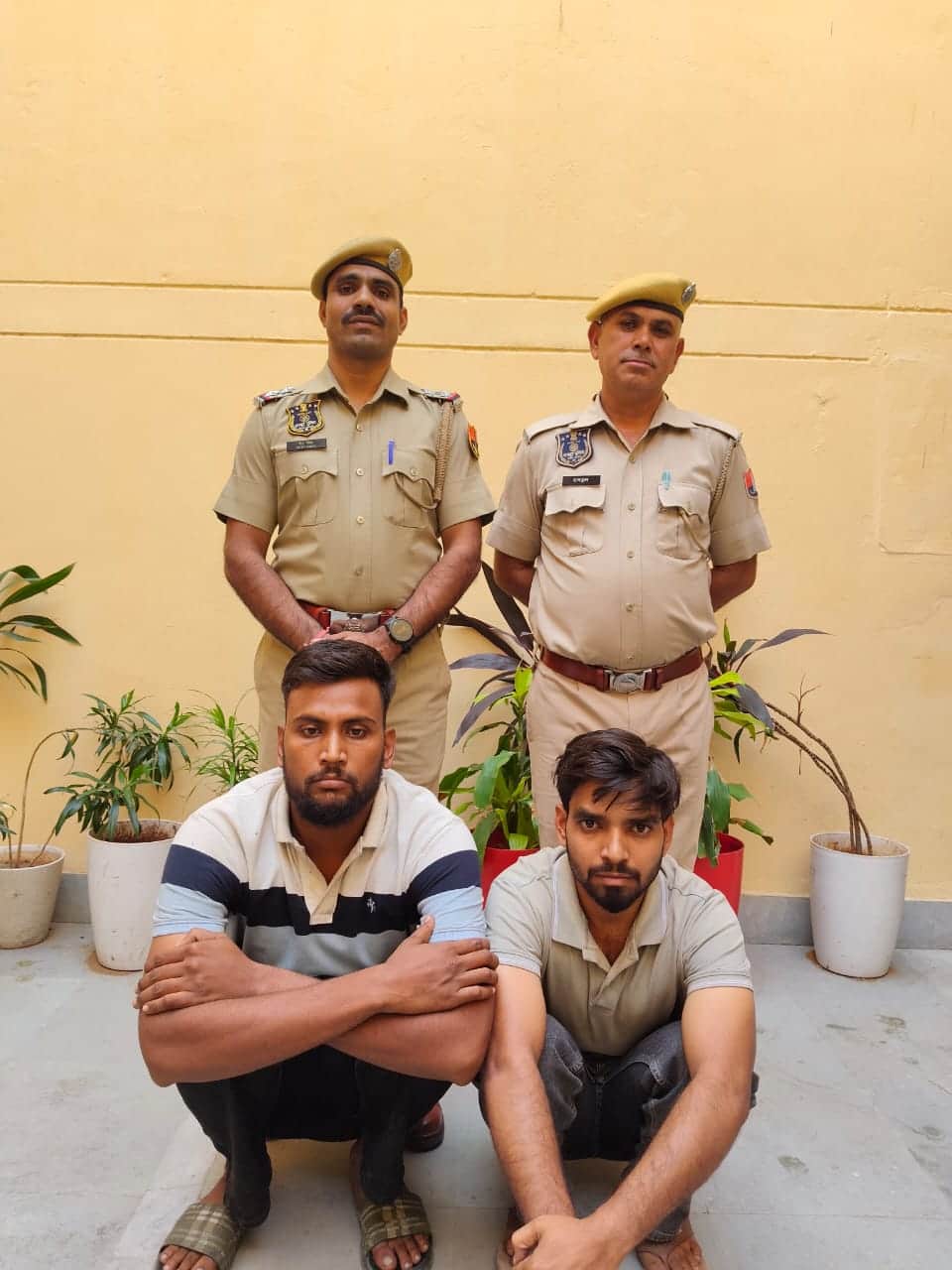 Jaipur Police Bust Helmet Fraud Racket, 200+ Bluetooth Helmets Worth Rs 10 Lakh Recovered