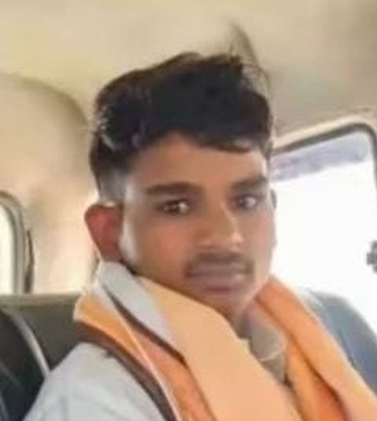 Budaun News: पड़ोसी के घर के कमरे में फंदे से लटका मिला युवक का शव