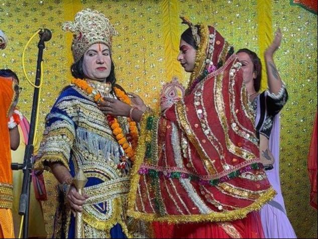 Gonda News: रामलीला के प्रथम दिन नारद मोह का भावपूर्ण मंचन