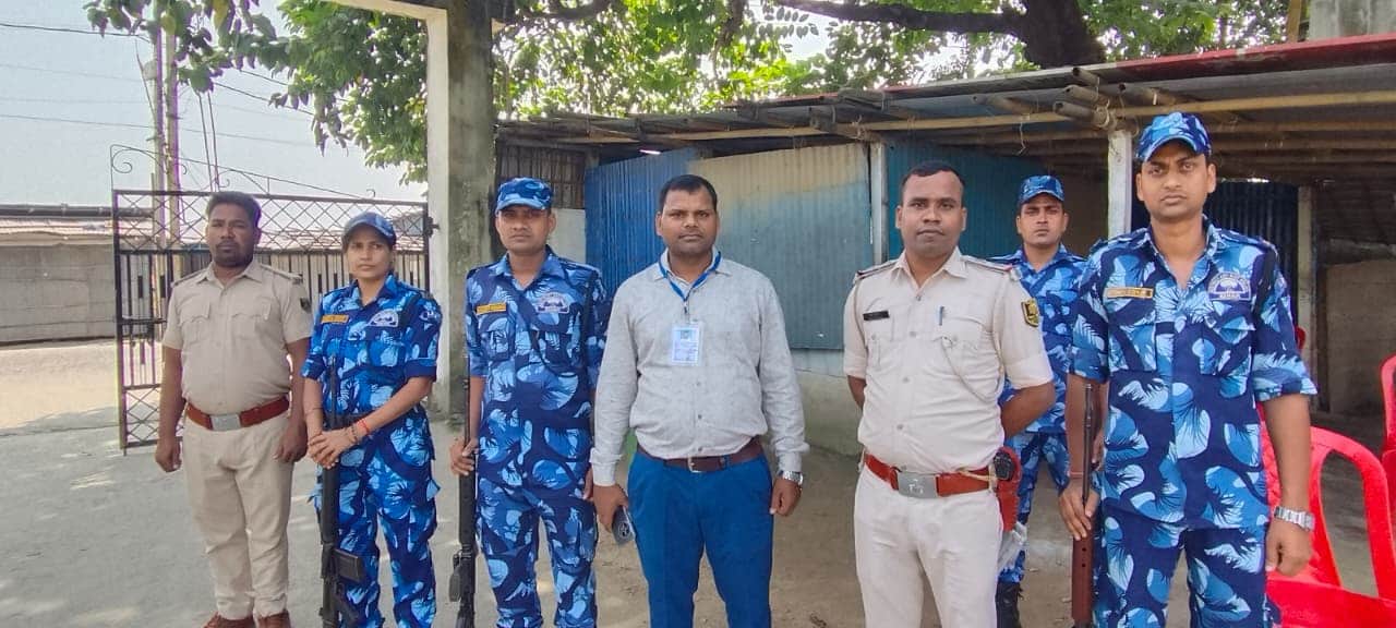 मतदान केंद्र किशनगंज अनुमंडल कार्यालय की तस्वीर