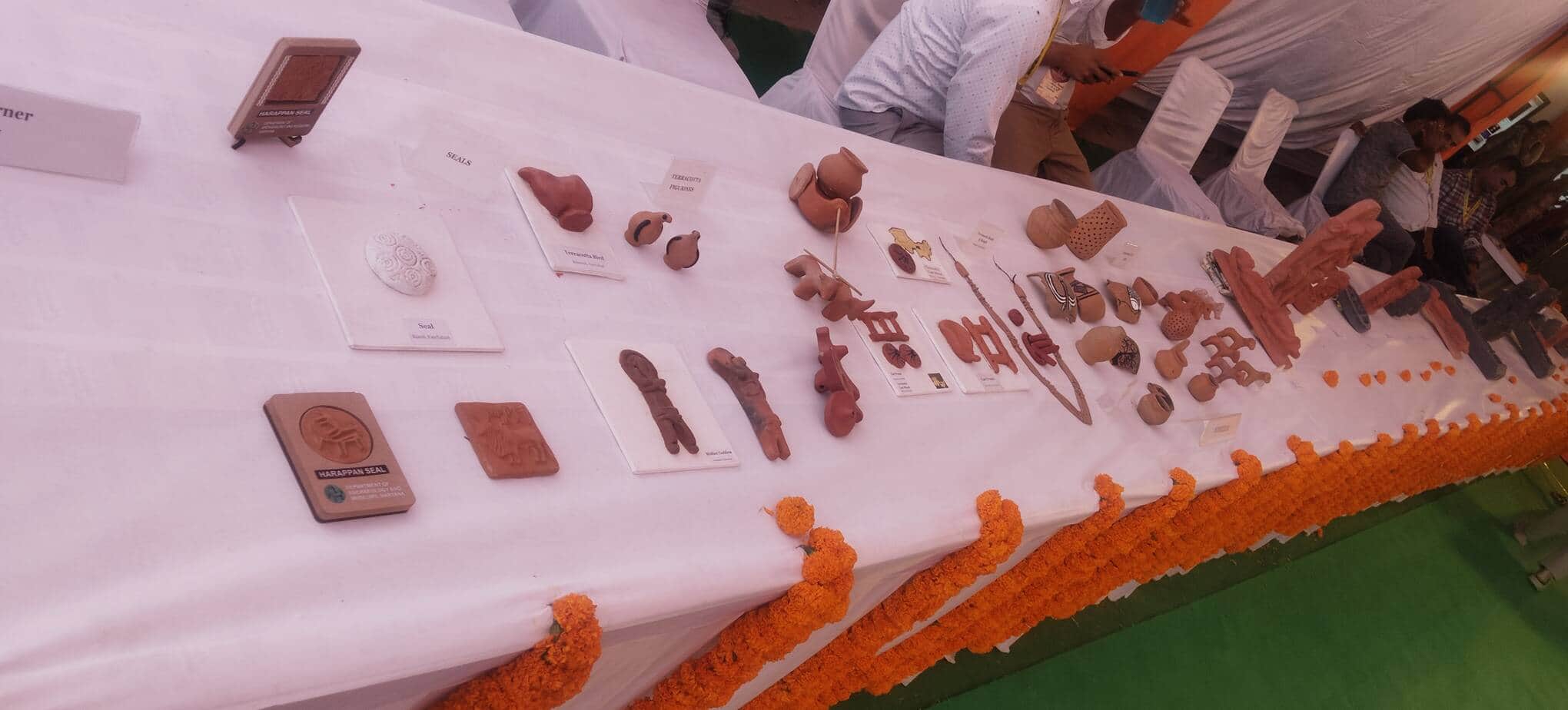 रखीगढ़ी में खोदाई में मिले अवशेष। अमरउजाला