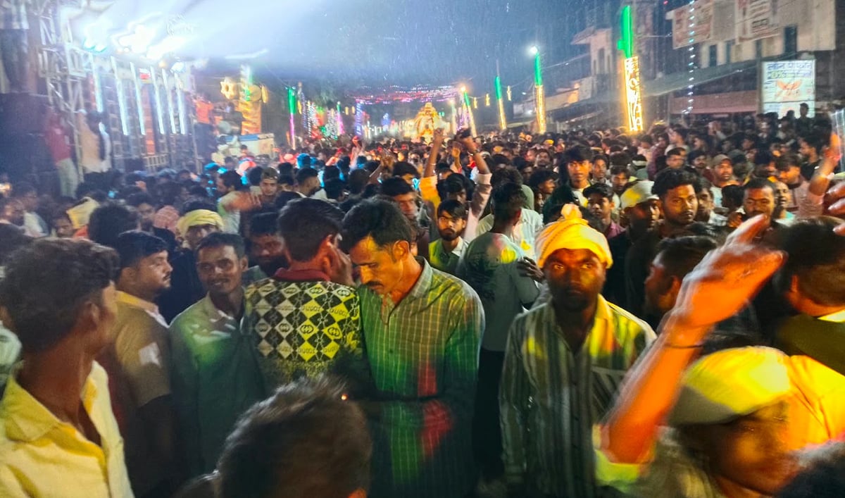 Pratapgarh News: भगवान श्रीराम व भरत का मिलन देख भावुक हुए भक्त