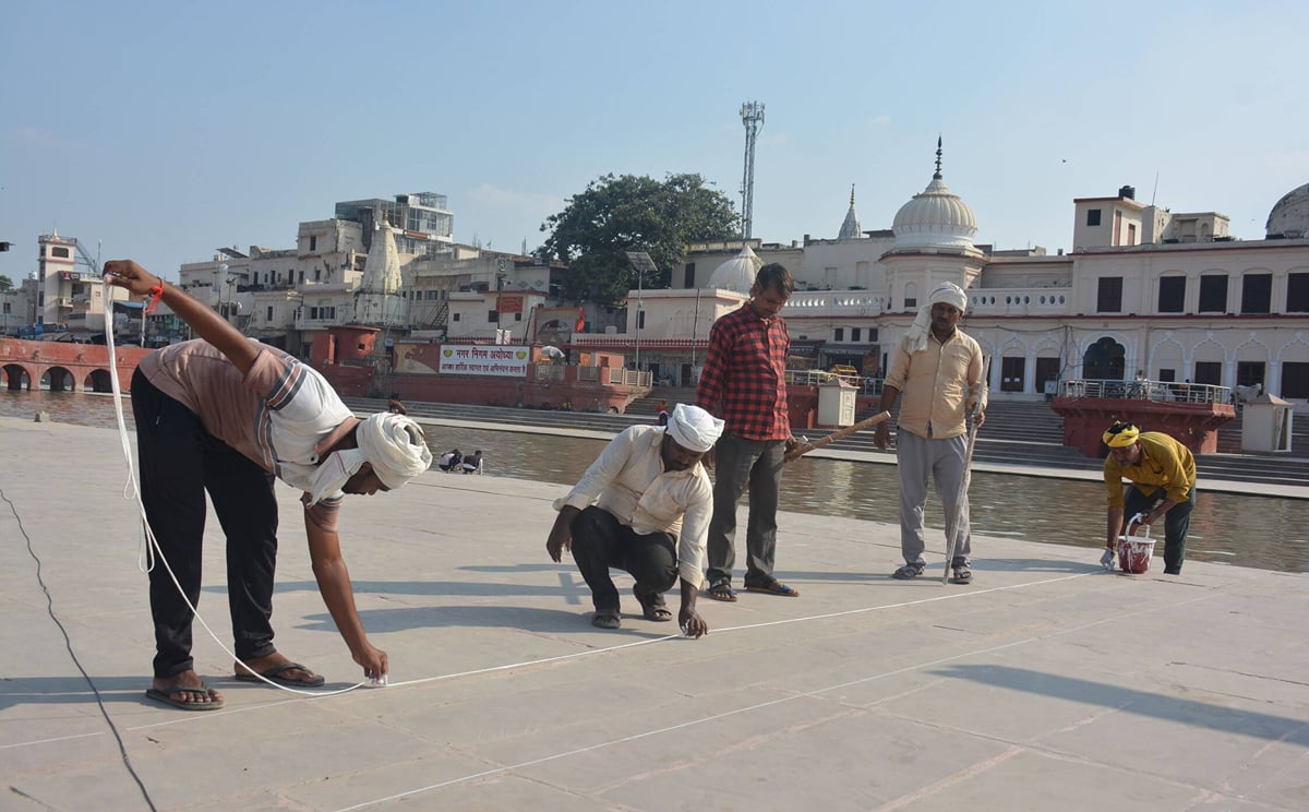 Ayodhya News: राम की पैड़ी पर पहुंचे 10 लाख दीये, 10 घाटों पर मार्किंग पूरी