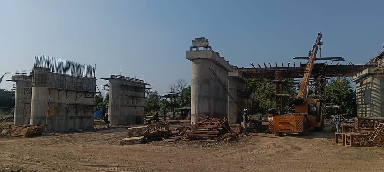 A four-lane bridge worth ₹35 crore is taking shape over the Chambal River;