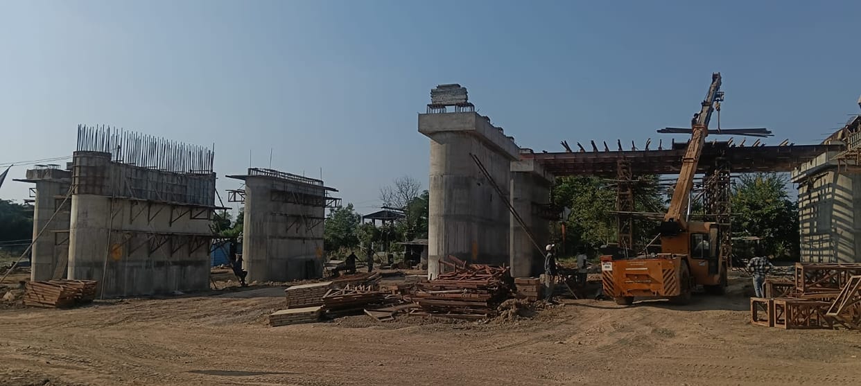 A four-lane bridge worth ₹35 crore is taking shape over the Chambal River;
