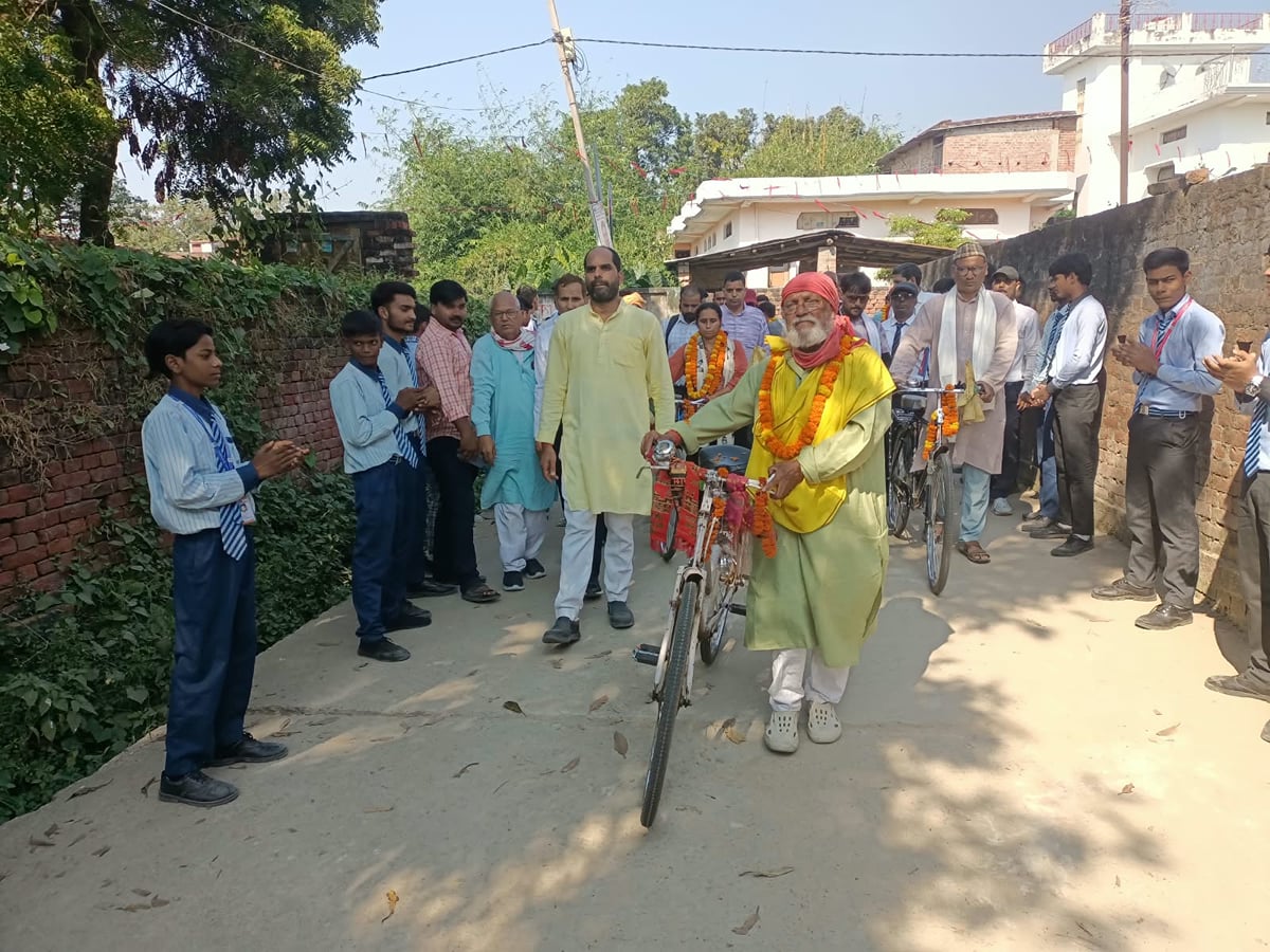 Ballia News: केवल दूरी तय करने का अभियान नहीं प्रकृति के प्रति संवेदनशीलता का संकल्प