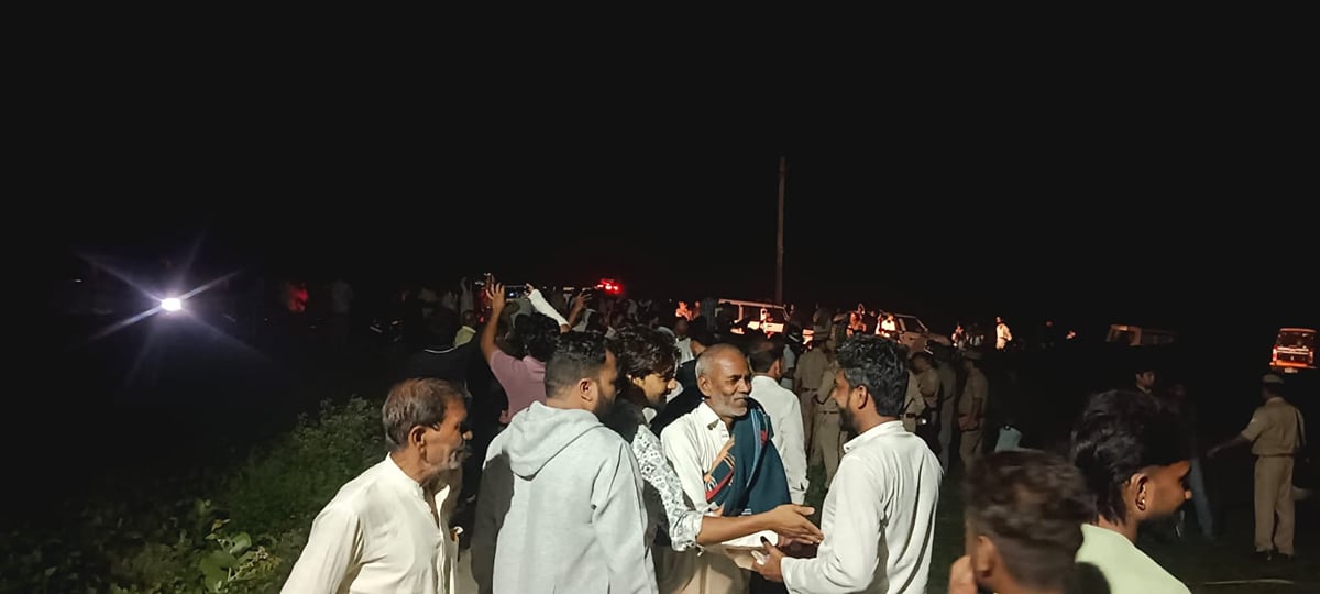 Saharanpur News: अराजक तत्वों ने की आंबेडकर प्रतिमा क्षतिग्रस्त, आक्रोश