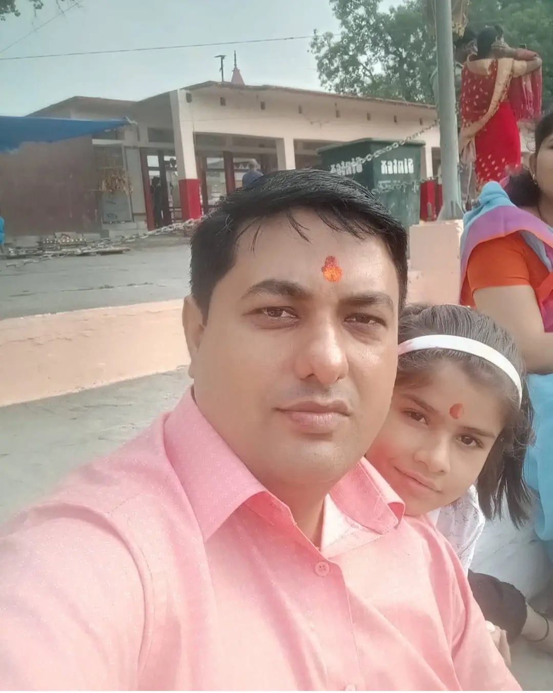 Azamgarh News: ट्रक की चपेट में आने से शिक्षक की मौत