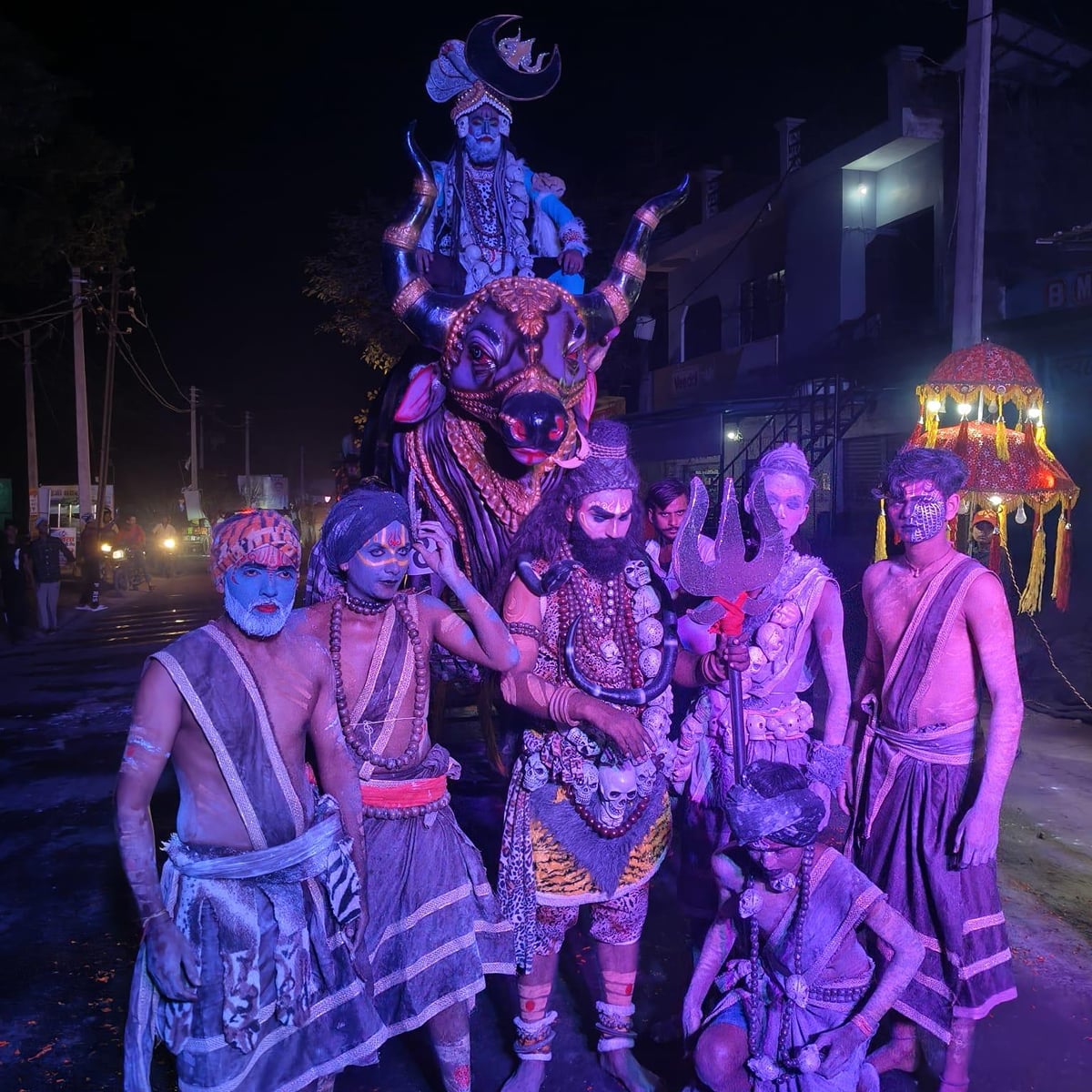 Pilibhit News: बिलसंडा में धूमधाम से निकाली गई विशाल ज्योति यात्रा