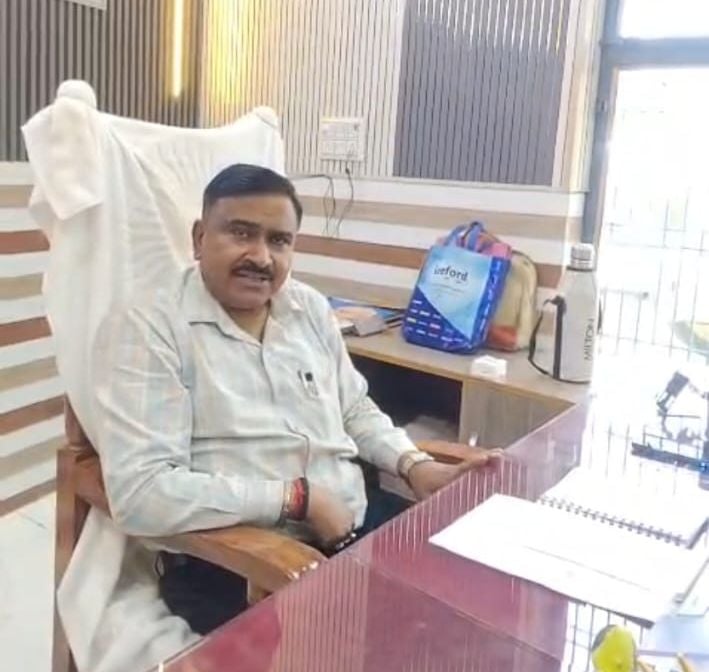 Kasganj News: निलंबन के बाद पटियाली के पूर्व बीडीओ पर एफआईआर