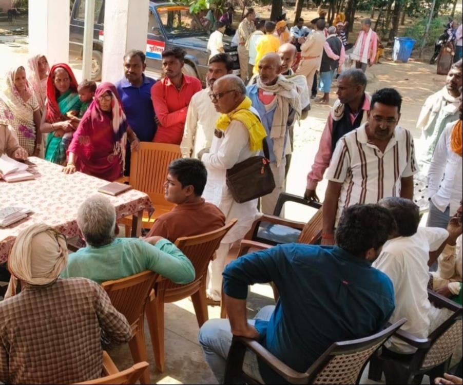 Mirzapur News: 25 बार की चुकी हूं फरियाद, नहीं हुआ समस्या का समाधान
