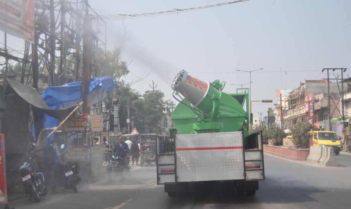 Hapur News: सुबह बढ़ा... शाम तक नीचे पहुंचा प्रदूषण का स्तर, दिन में 200 के पार रहा एक्यूआई
