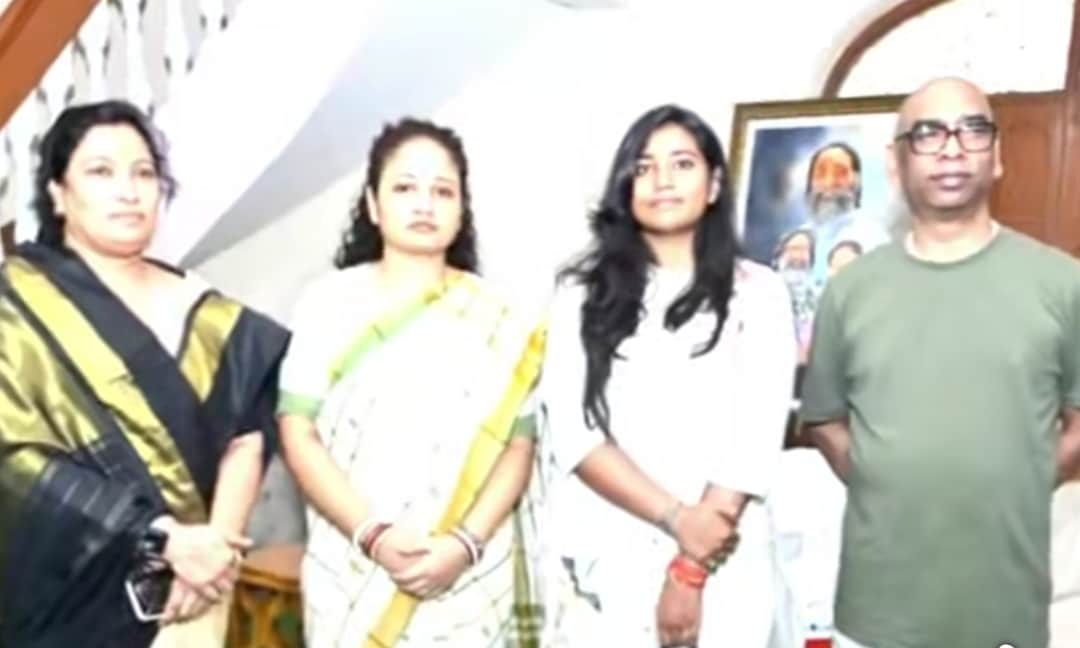 Giridih by-election The prestige of Hemant and Kalpana is at stake can Shweta Sharma defend the JMM stronghold