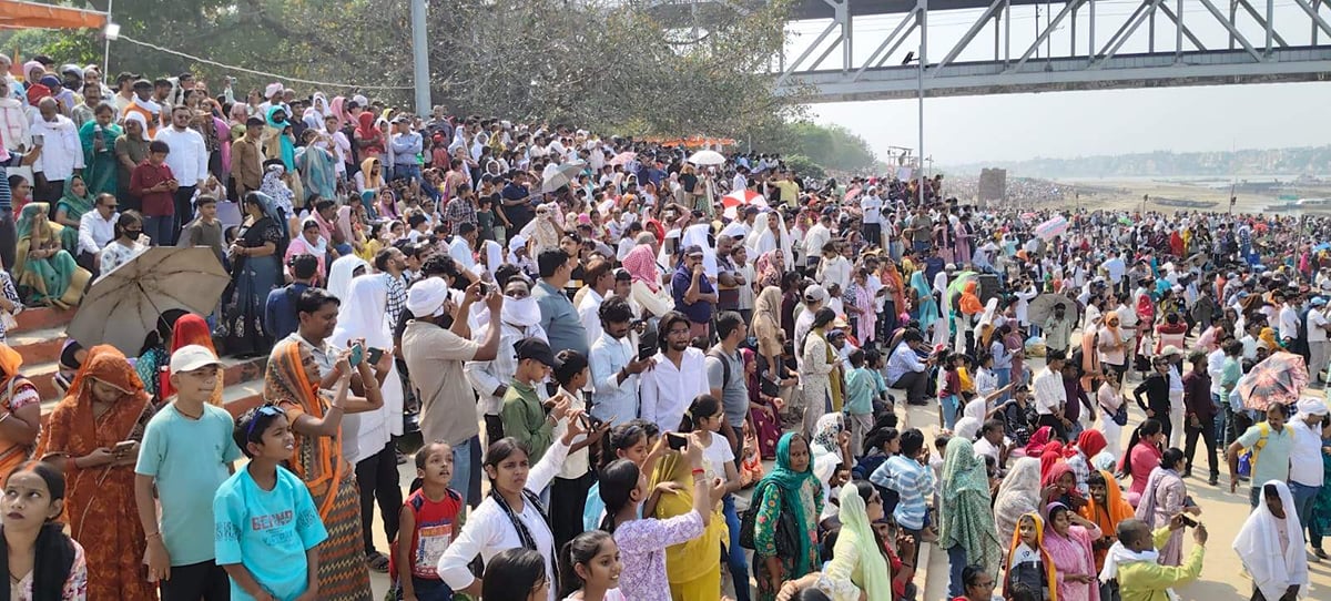 Chandauli News: 110 किमी दूर से खींच लाया राफेल का रोमांच, पांच किमी क्षेत्र में पांच लाख लोग जुटे