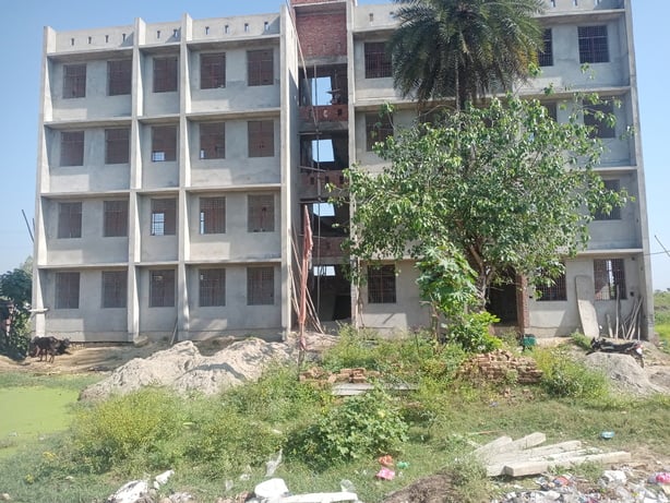 Bijnor News: पुलिसकर्मियों को जल्द मिलेगा चार मंजिल आवास