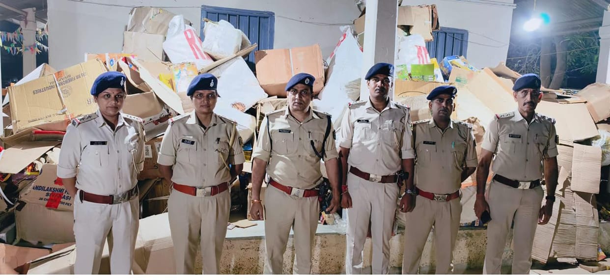 Police Seize Illegal Firecrackers Worth ₹1.18 Crore in Raid 1ladies 2 Arrested, Main Accused Absconding in