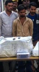 Mirzapur News: दो वाहनों में छिपाकर ले जा रहे 38 किलो गांजे के साथ तीन गिरफ्तार
