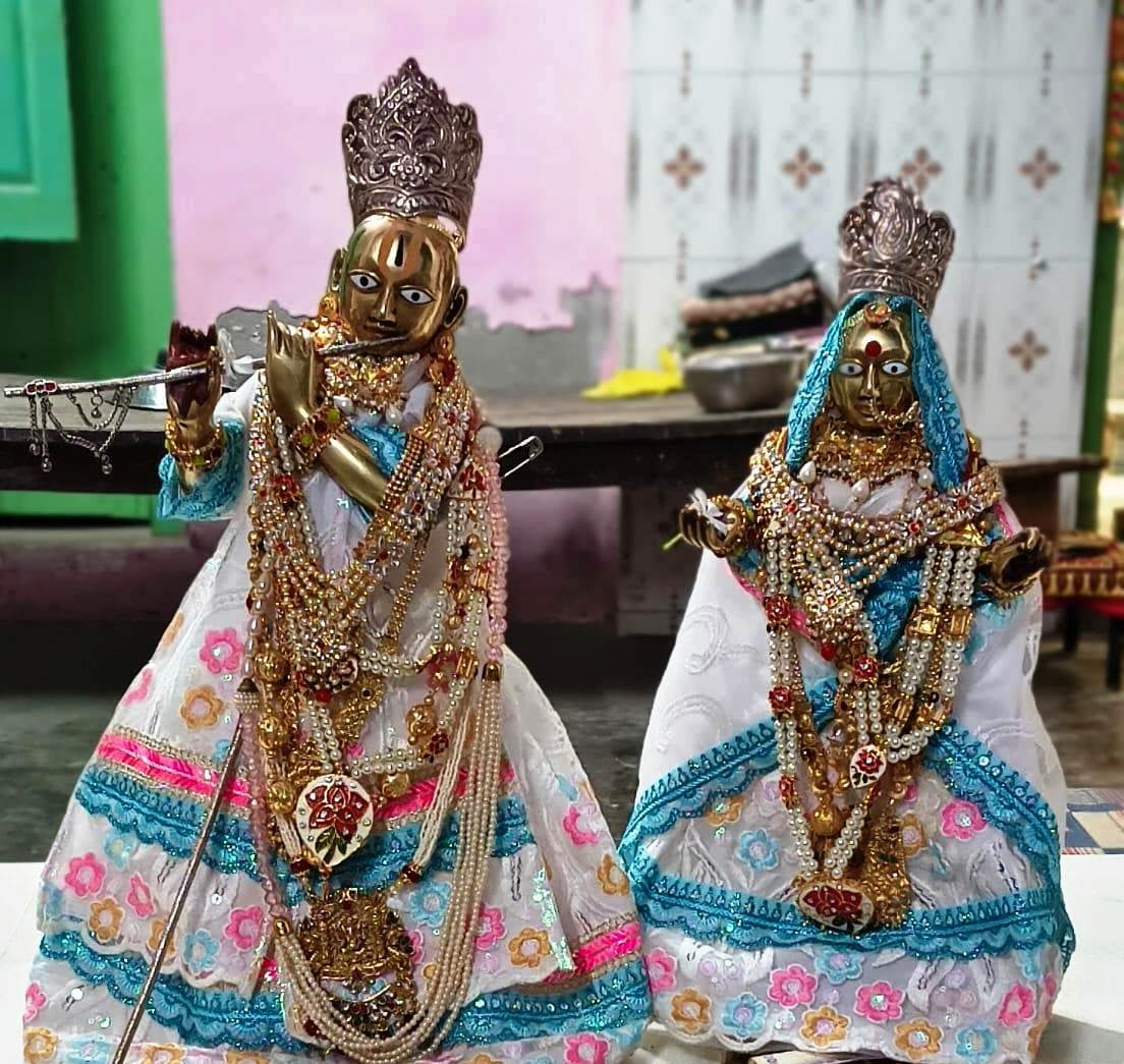 Kasganj News: शरद पूर्णिमा पर दूसरे दिन भी गंगा घाटों पर उमड़े श्रद्धालु