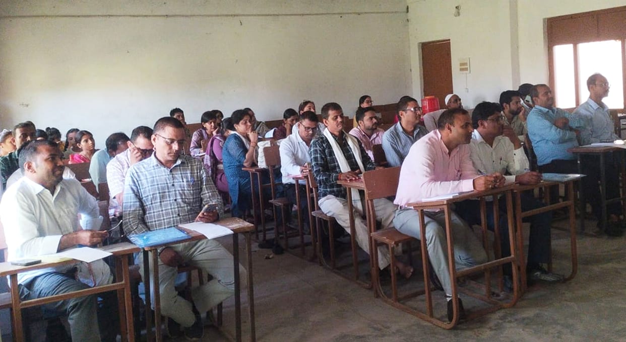 Self-enumeration will begin on November 16; enumerators will visit homes starting December 1