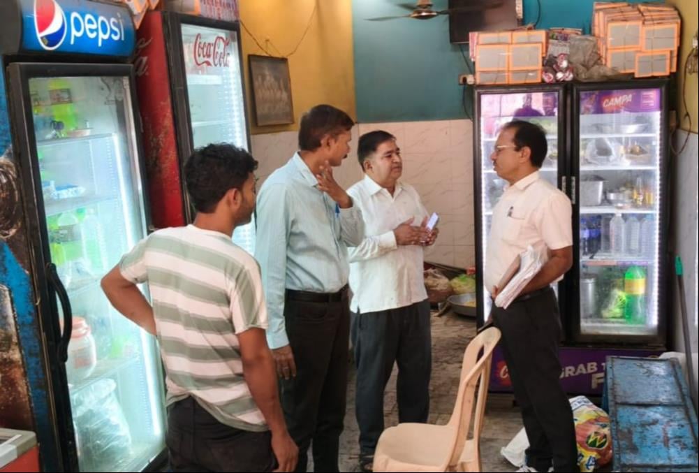 Hardoi News: गुप्ता स्वीट्स और कौढ़ा के रवि पनीर निर्माण इकाई में मिली गंदगी
